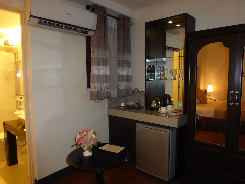 Silver Oaks Suites & Hotel Manila Exterior foto